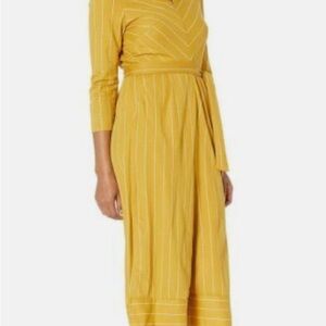✨ ECI New York Mustard Stripe Stretch Culotte Jumpsuit – Size 8 ✨